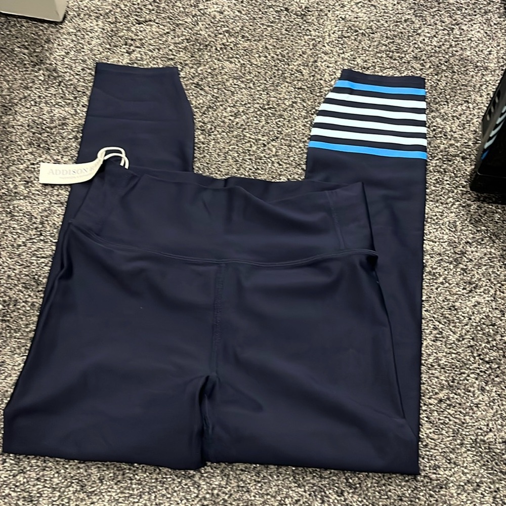 Addison Bay Leggings Size Small NWT
